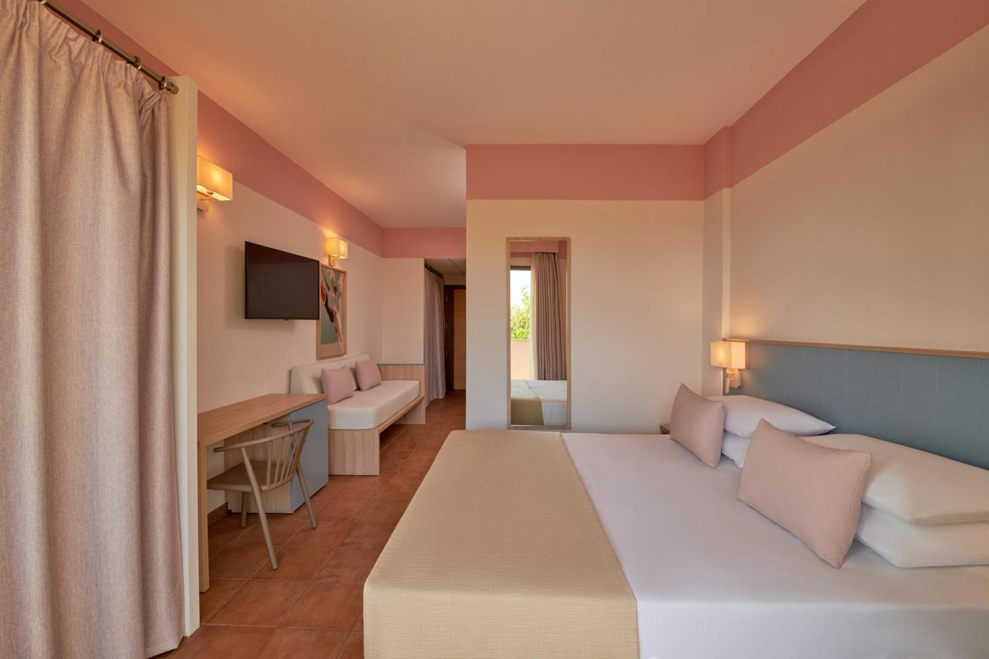 Serenusa Resort ليكاتا الغرفة الصورة